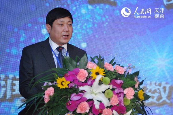 中润集团董事长_山东润峰集团董事长(2)